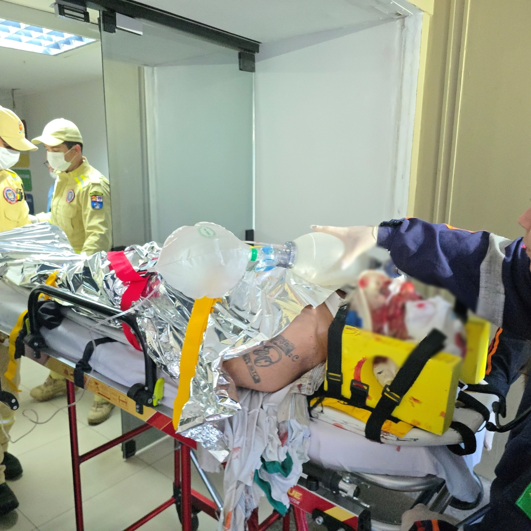 Motorista embriagado provoca acidente gravíssimo na Avenida Colombo