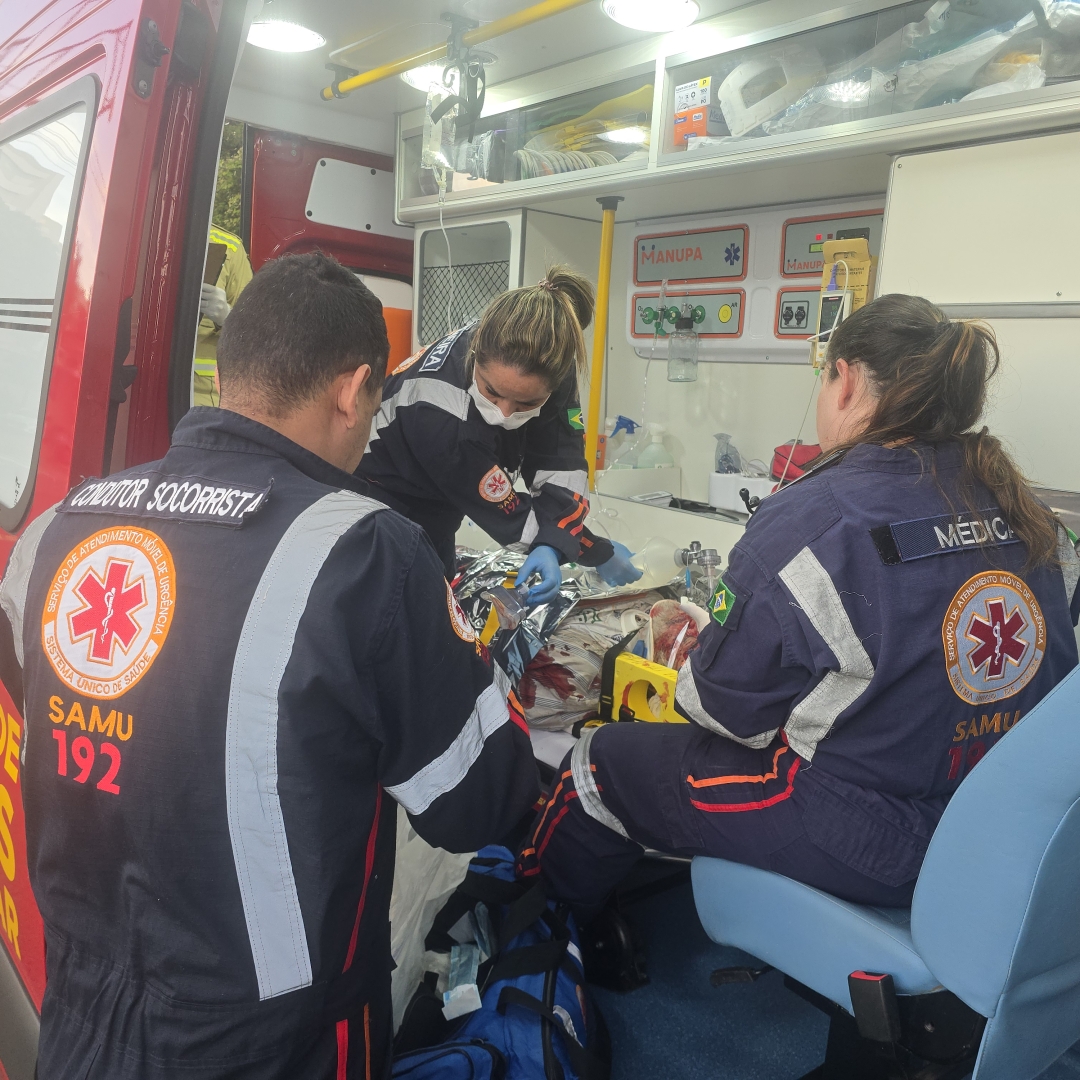 Motorista embriagado provoca acidente gravíssimo na Avenida Colombo