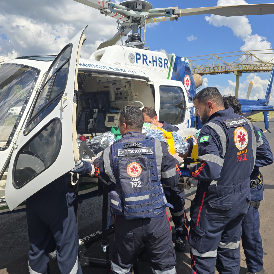 Acidente entre moto e bicicleta deixa dois homens feridos em Mandaguaçu