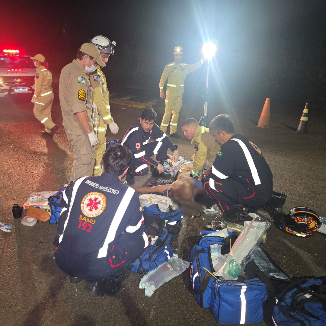 Motociclista mesmo sendo reanimado por duas vezes morre no hospital após sofrer acidente