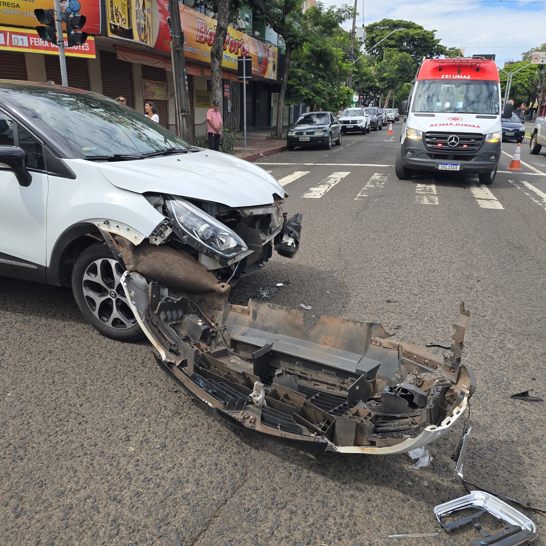 Motociclista sofre acidente grave na Avenida Morangueira