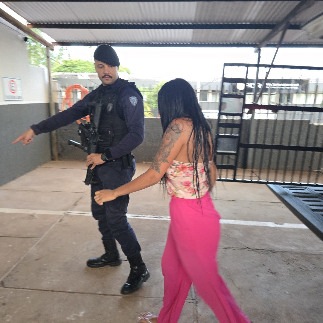 Mulher é presa pela ROMU de Sarandi com moto furtada