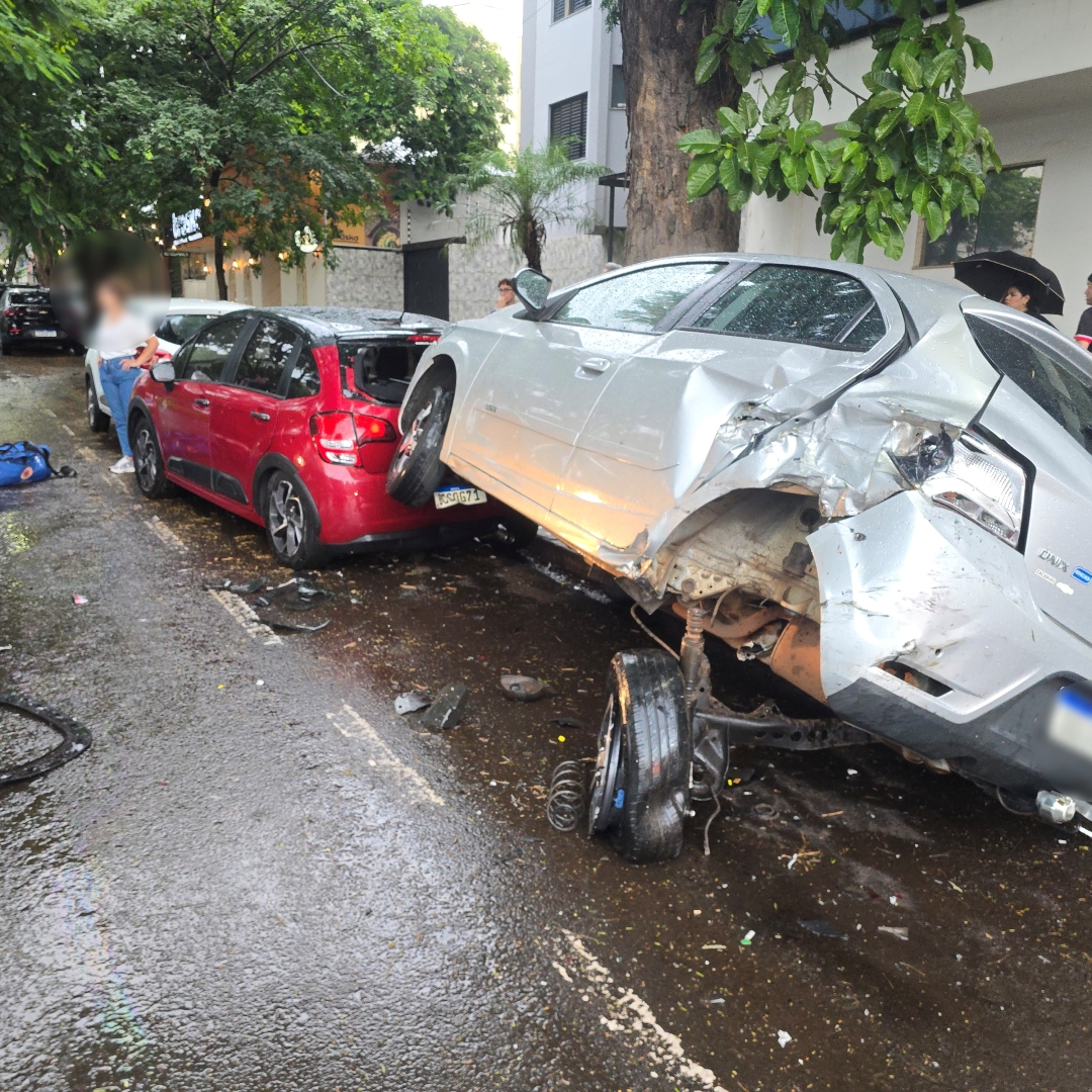 Homem sofre pico de hipoglicemia e provoca acidente na zona 4, em Maringá