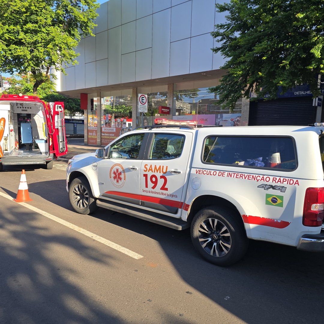 Homem de 62 anos é intubado após cair de 6 metros de altura em loja de shopping