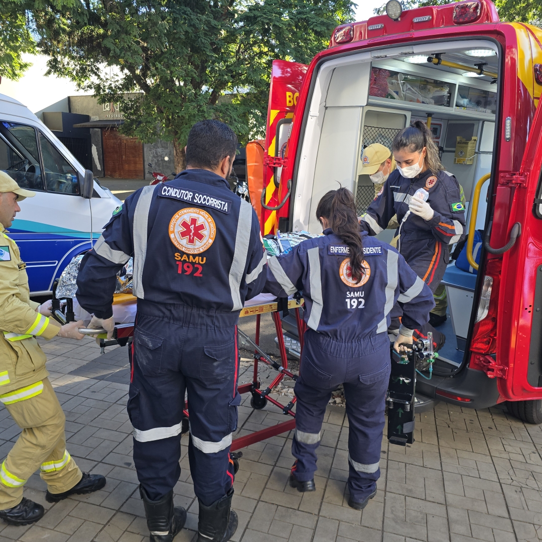 Homem de 62 anos é intubado após cair de 6 metros de altura em loja de shopping