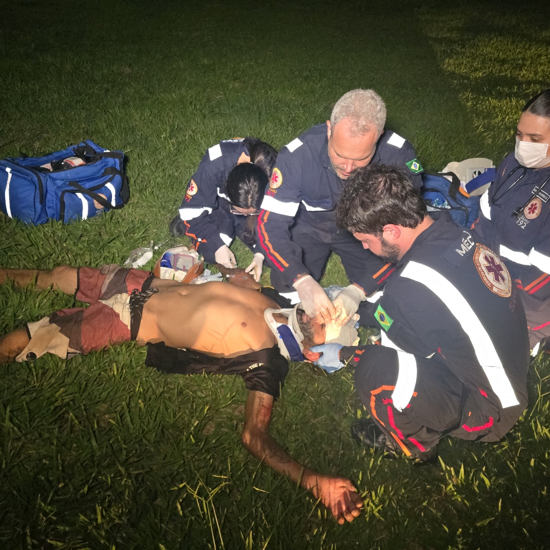 Catador de recicláveis sofre acidente grave ao ser atropelado por moto na rodovia PR-317