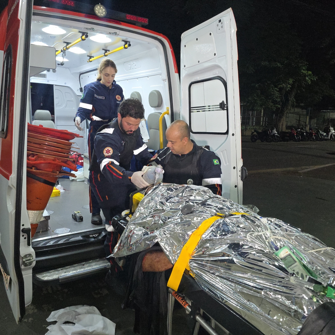 Homem é esfaqueado no pescoço e na cabeça durante atentado em Sarandi