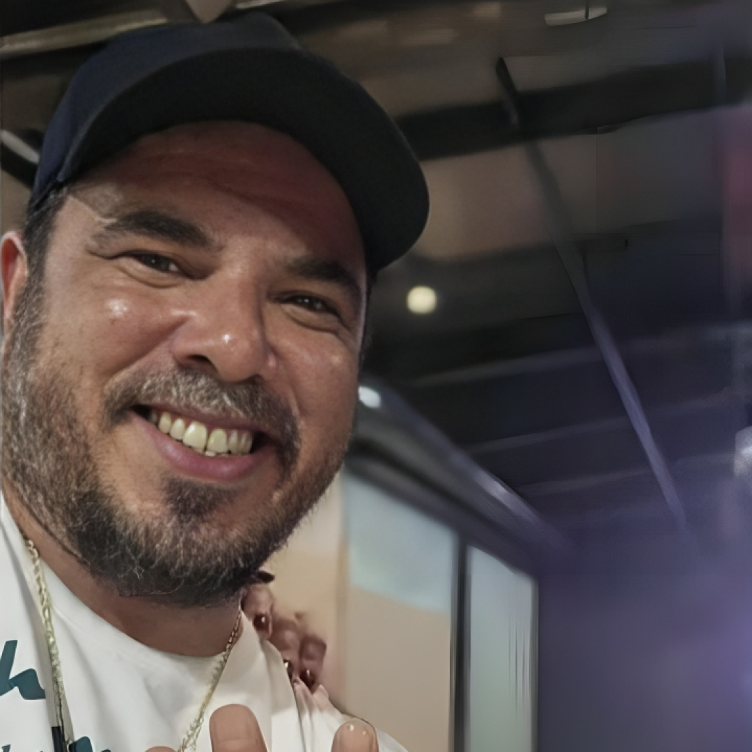 Justiça expede mandado de prisão contra médico acusado de incendiar carro da ex-mulher