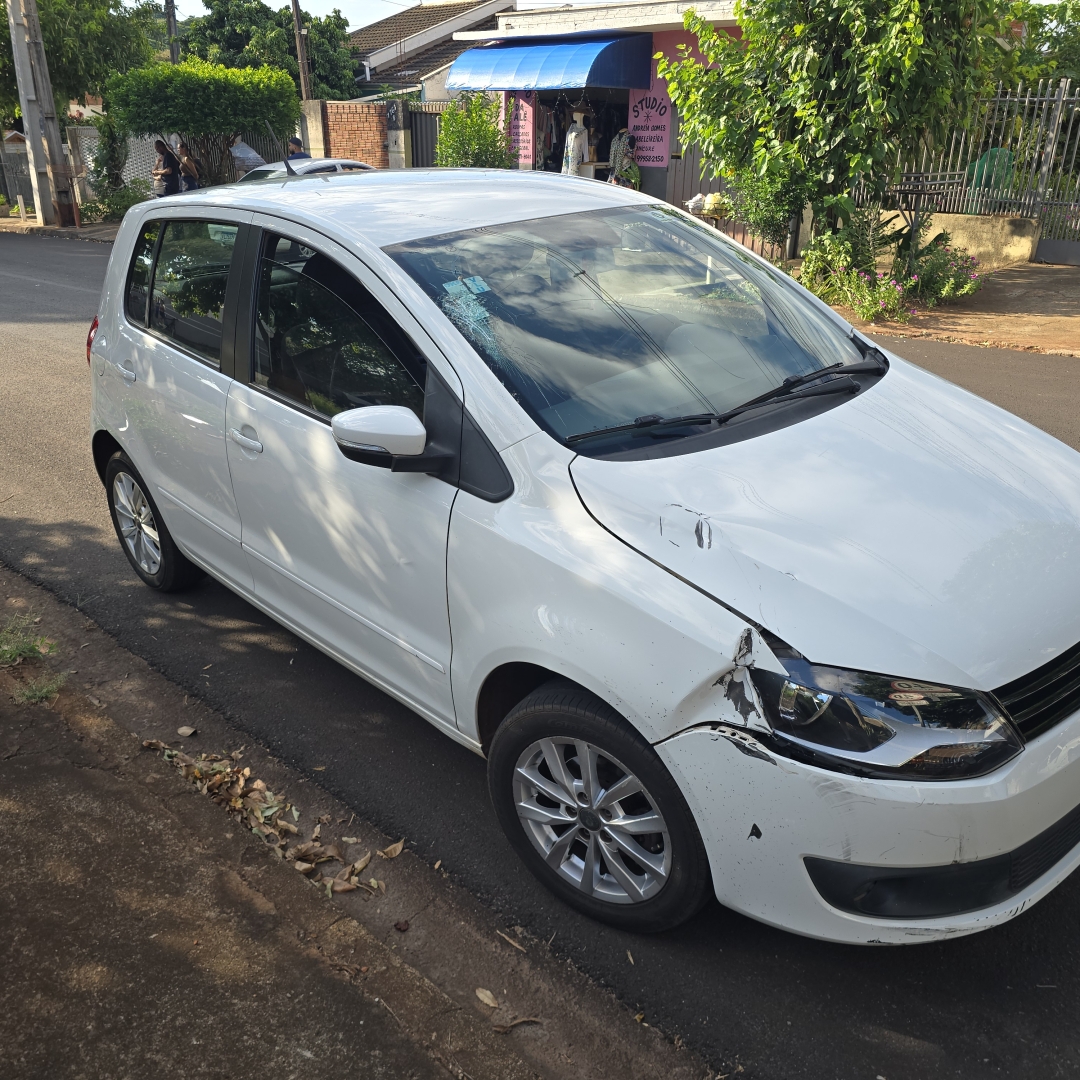 Jovem ciclista fica em estado gravíssimo após colisão com carro em Maringá