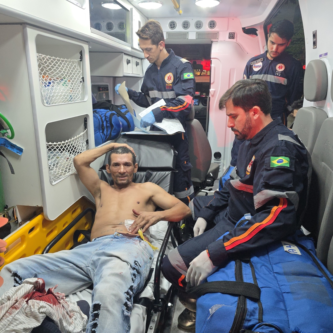 Homem é esfaqueado após discussão no centro de Maringá