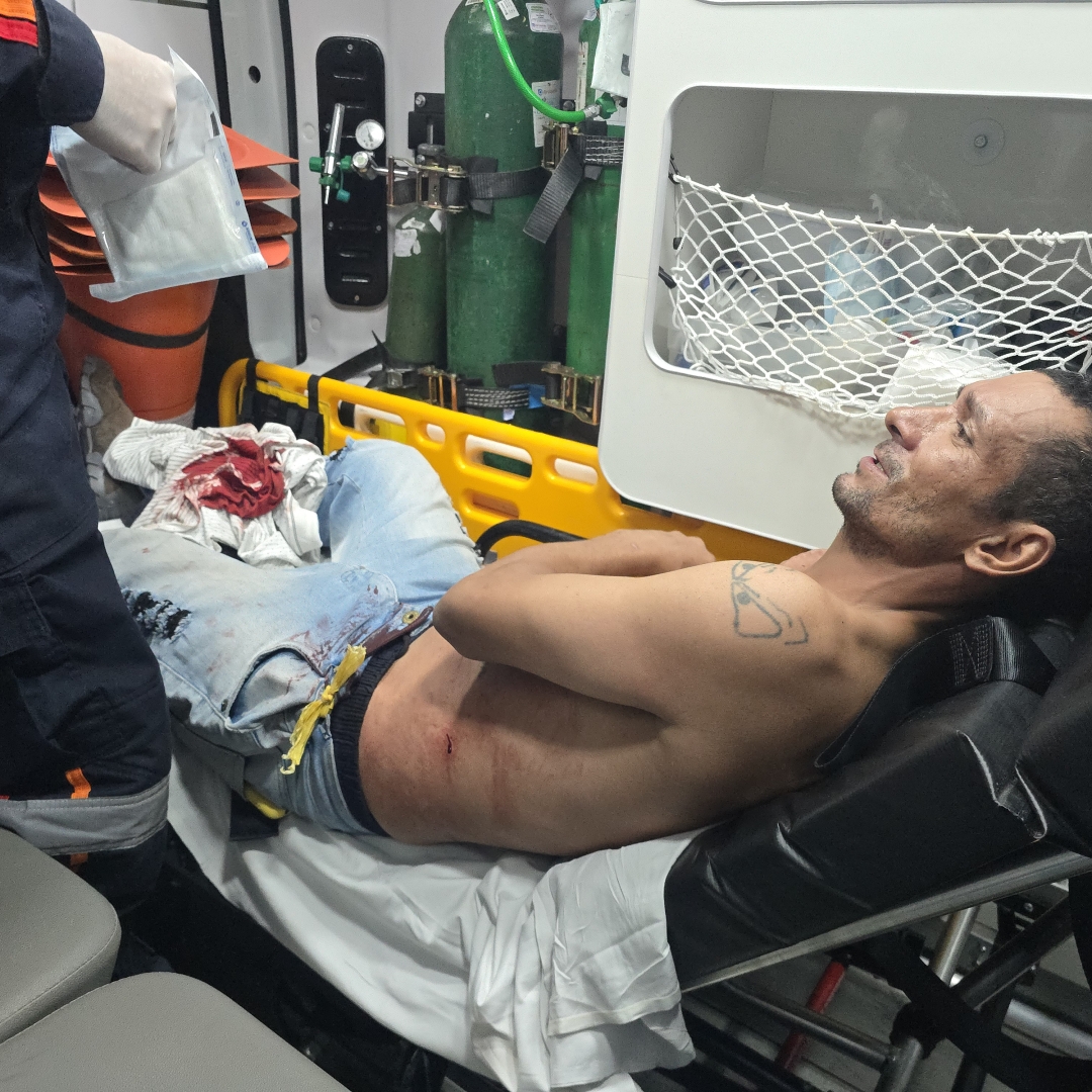 Homem é esfaqueado após discussão no centro de Maringá