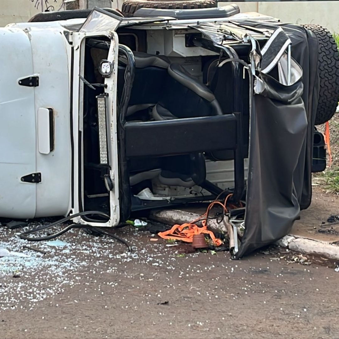 Motorista com sinais de embriaguez tomba veículo na cidade de Marialva