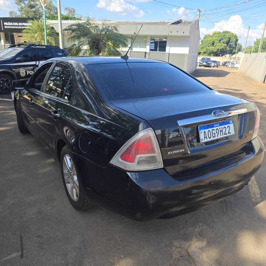 Suspeito de matar barbeiro e um pai de família se apresenta à polícia