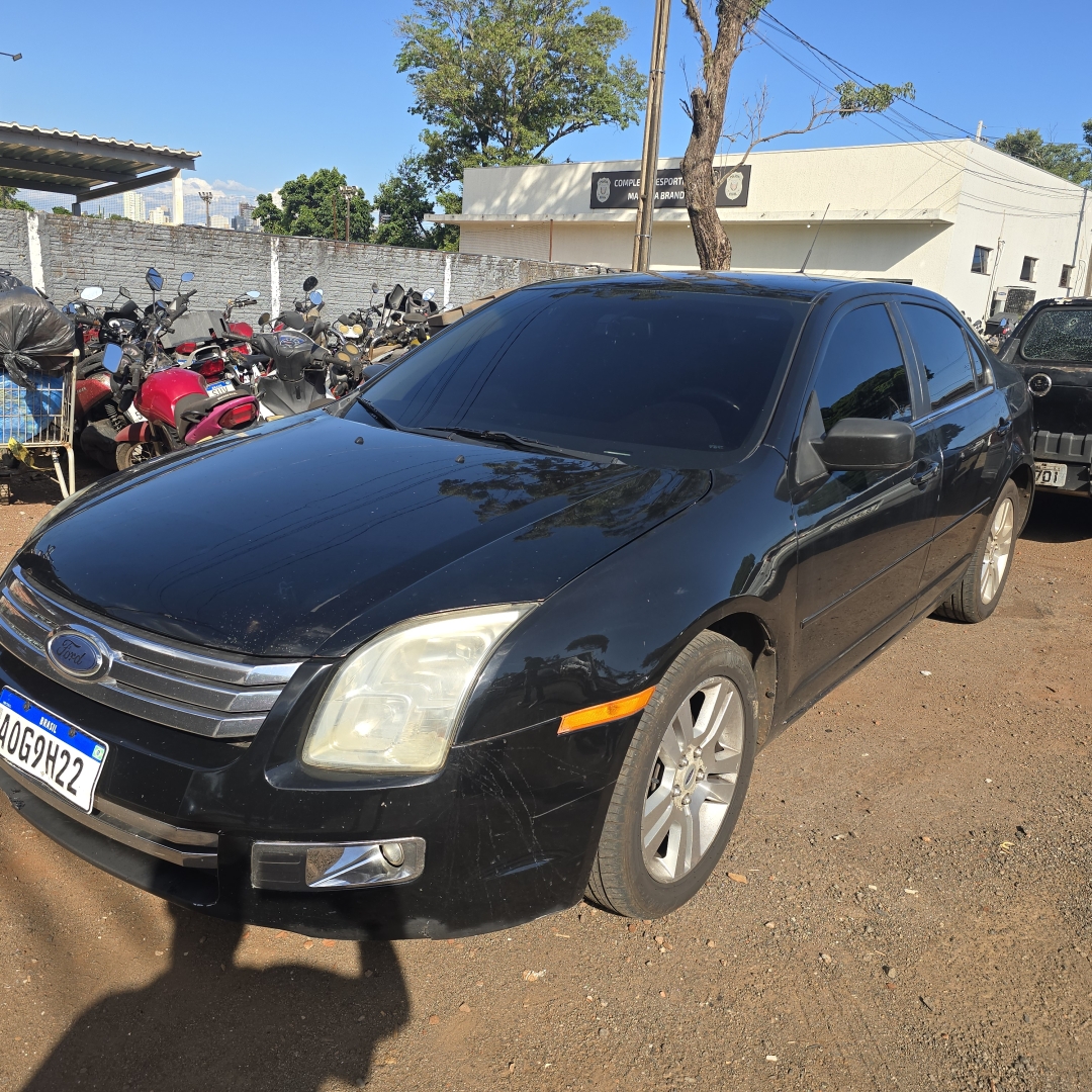 Suspeito de dirigir carro em duplo homicídio se apresenta à DHPP