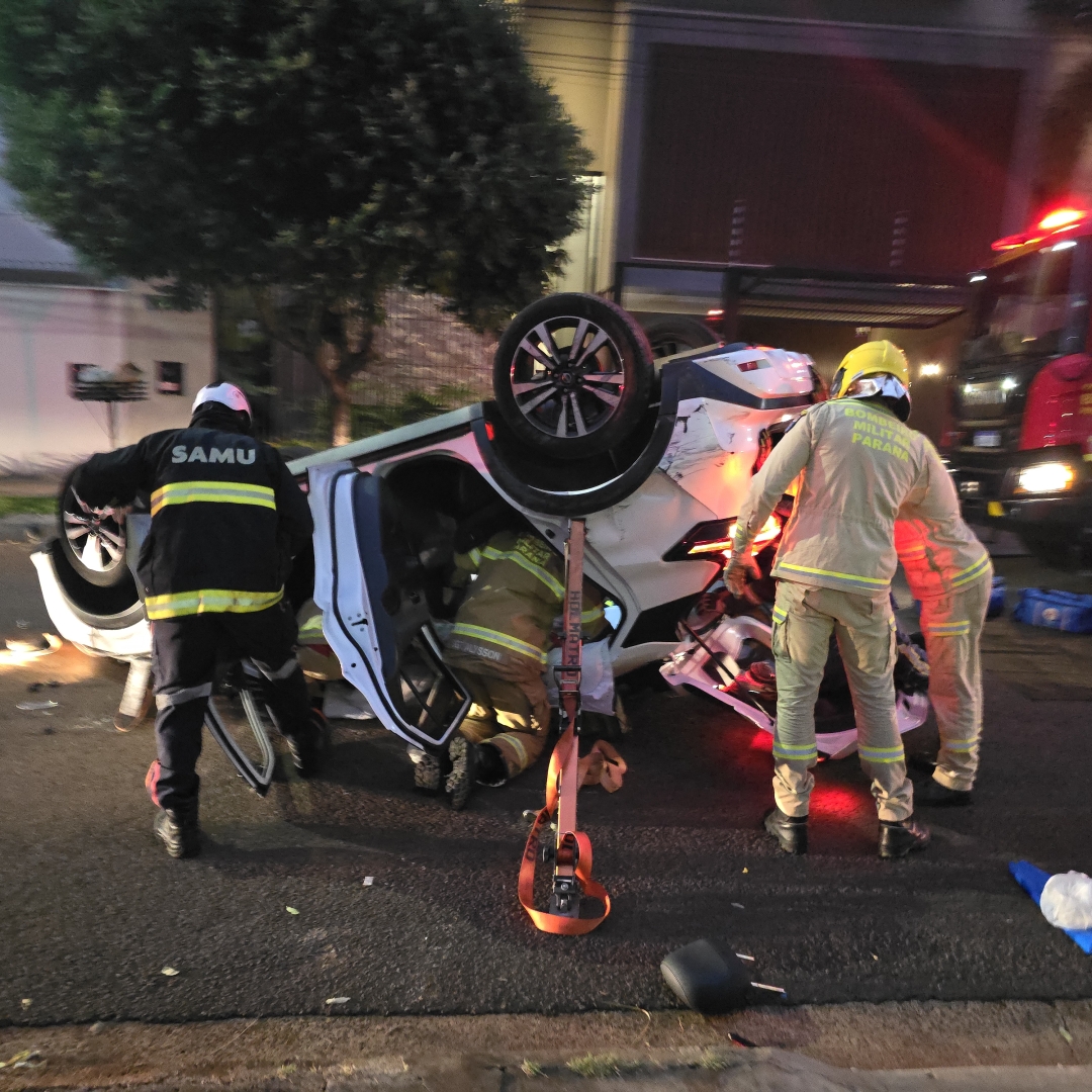 Batida violenta deixa motorista ferido após invasão de preferencial em Maringá