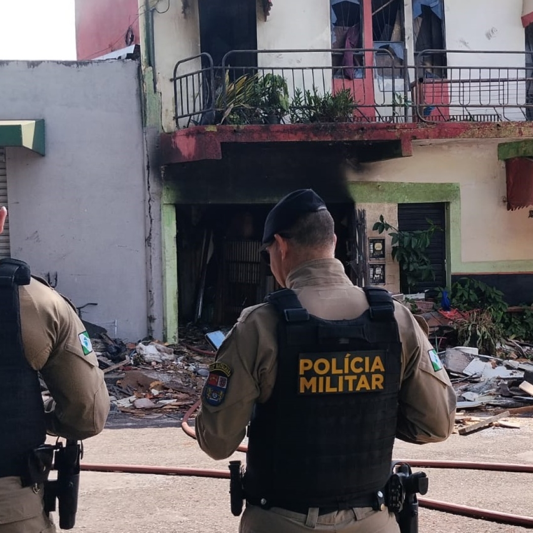 Idosa morre após incêndio atingir sobrado em Sarandi