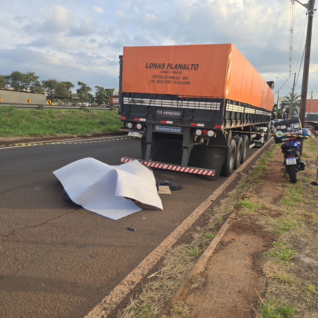 Motoboy de 18 anos morre ao sofrer acidente em Maringá