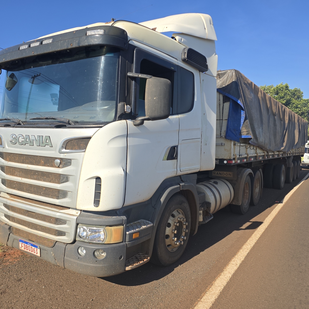 Quase três toneladas de maconha são apreendidas em carreta com carga de soja na PR-323