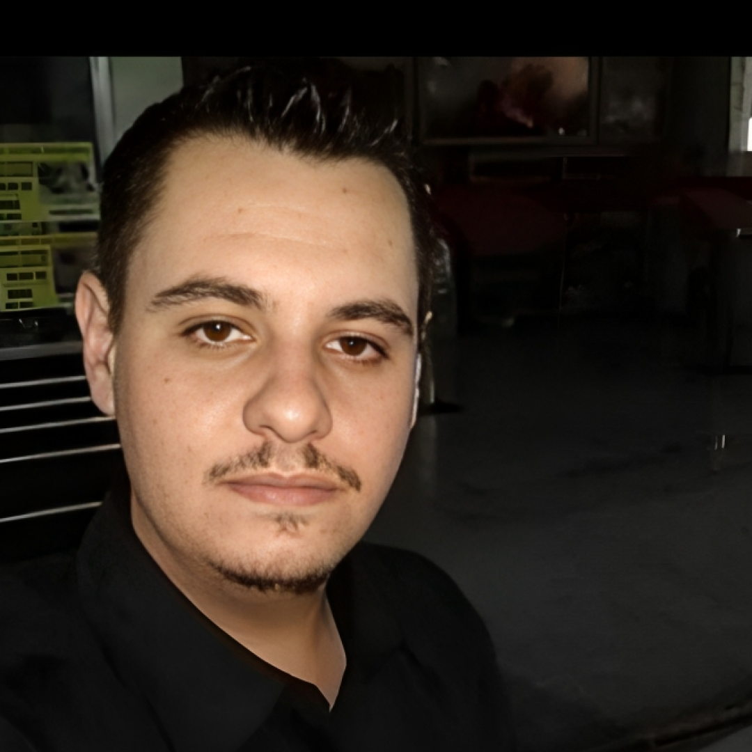 Motorista de aplicativo é executado a tiros dentro do carro em Marialva