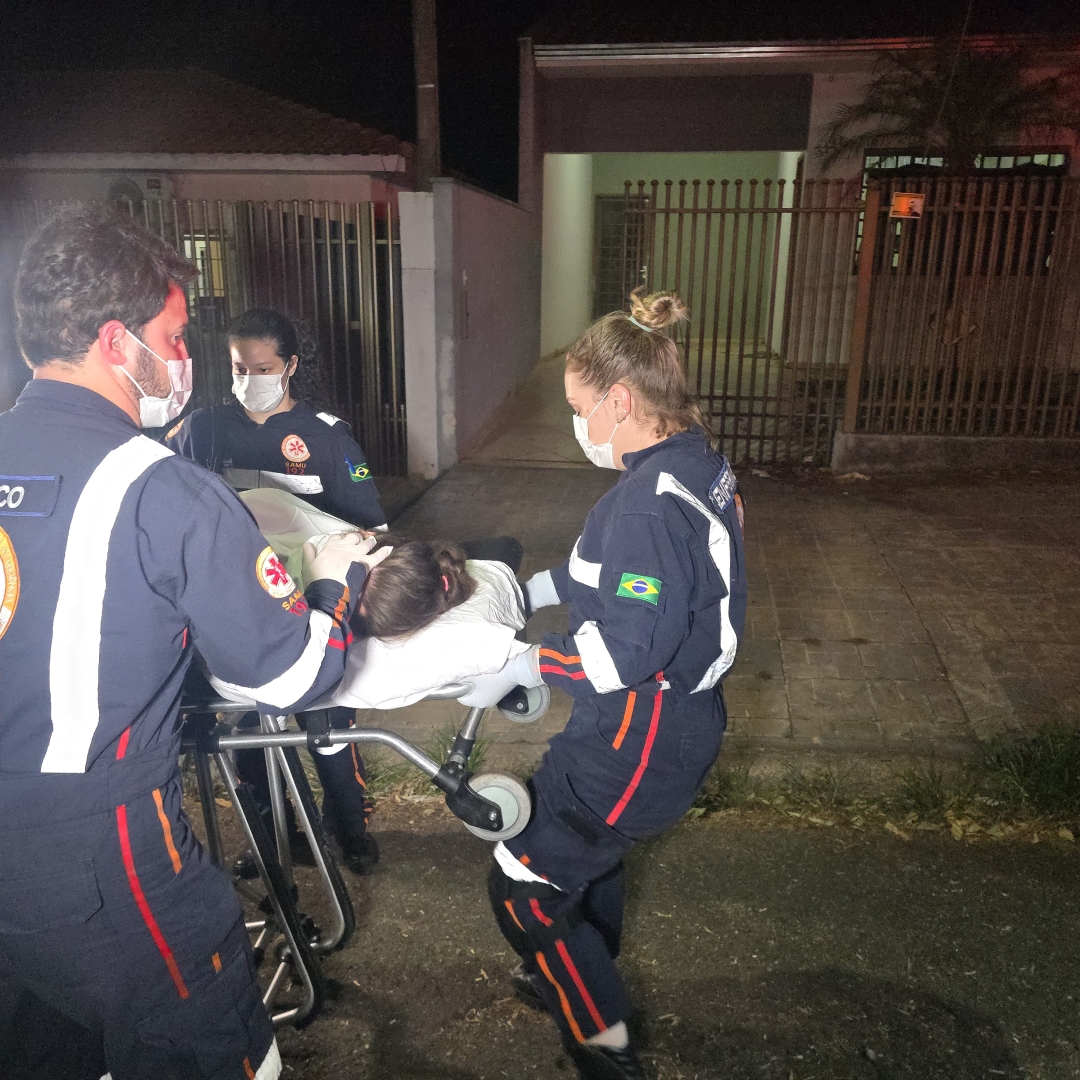 Briga entre mãe e filha termina com mulher ferida por faca em Maringá