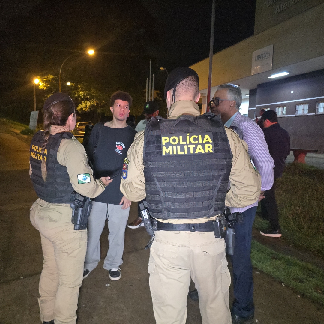 Homem é morto a facadas dentro de ônibus em Maringá