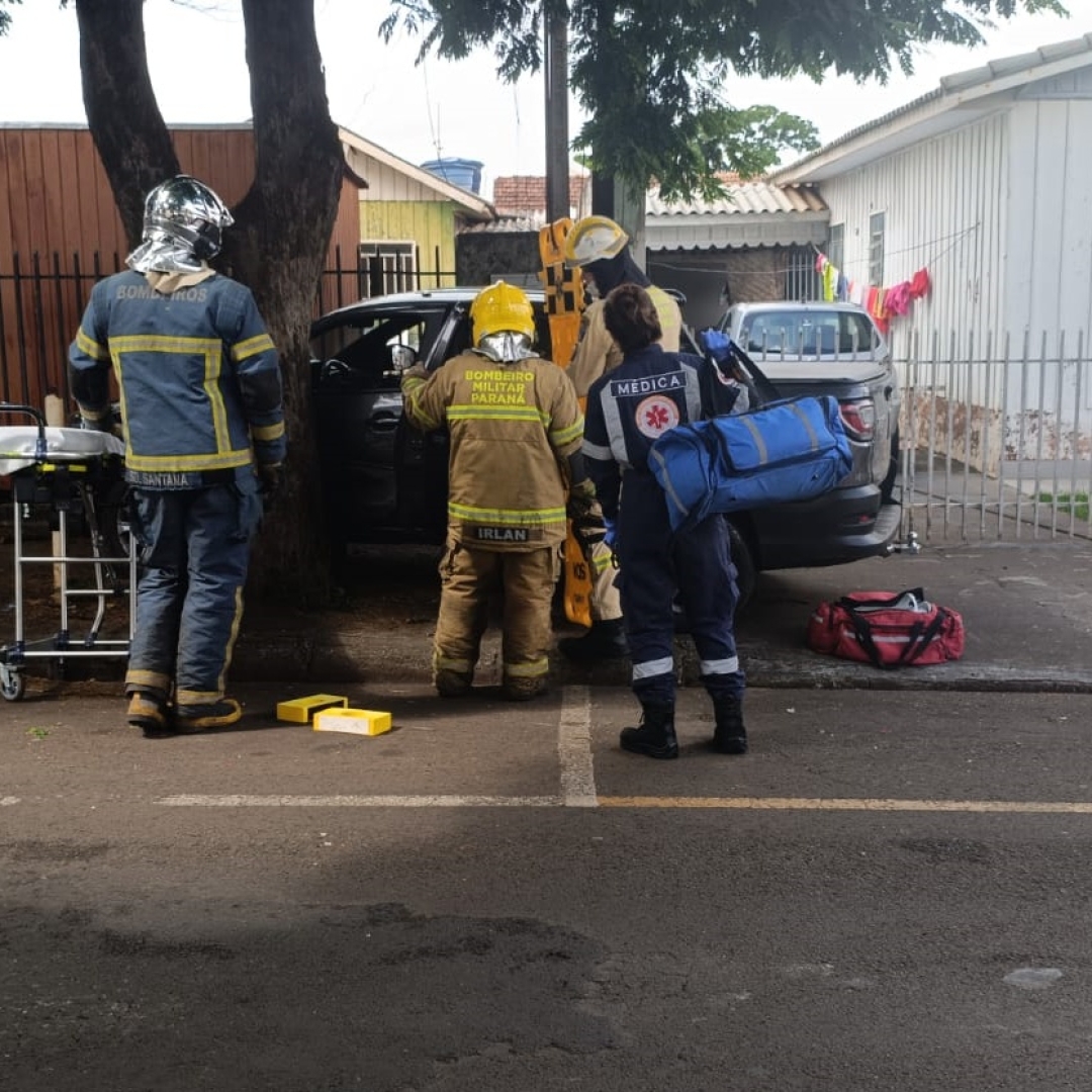 Colisão entre duas Fiat Strada deixa homem ferido em Sarandi