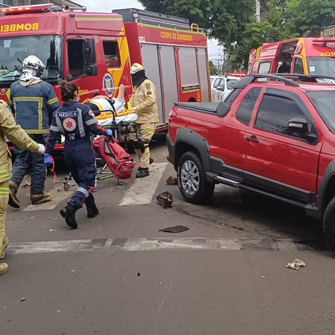 Colisão entre duas Fiat Strada deixa homem ferido em Sarandi