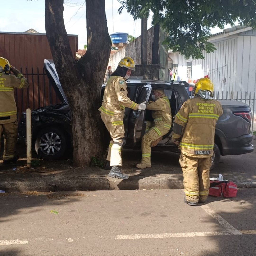 Colisão entre duas Fiat Strada deixa homem ferido em Sarandi