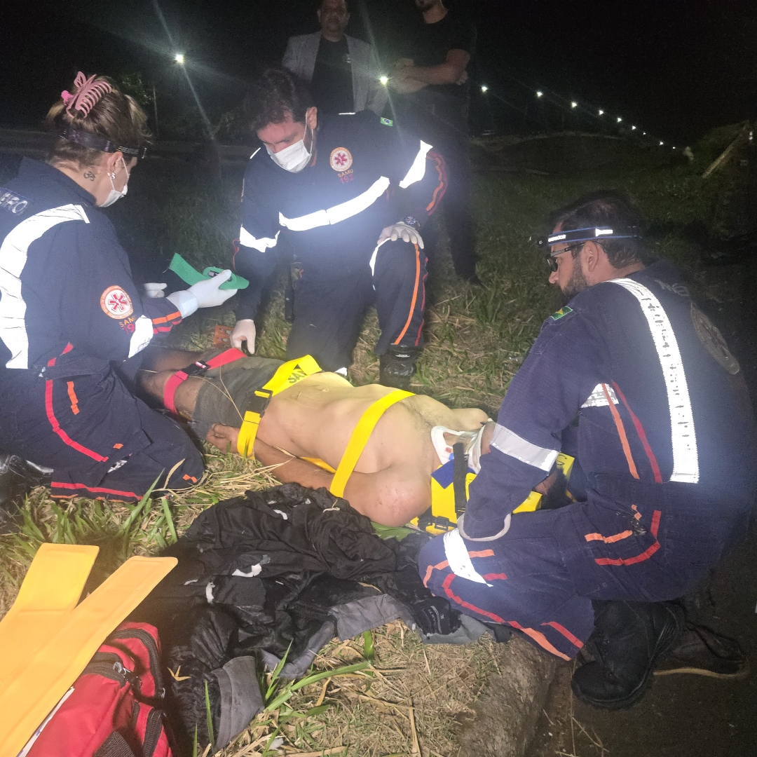 Catador de latinhas é atropelado na marginal do Contorno Norte em Maringá