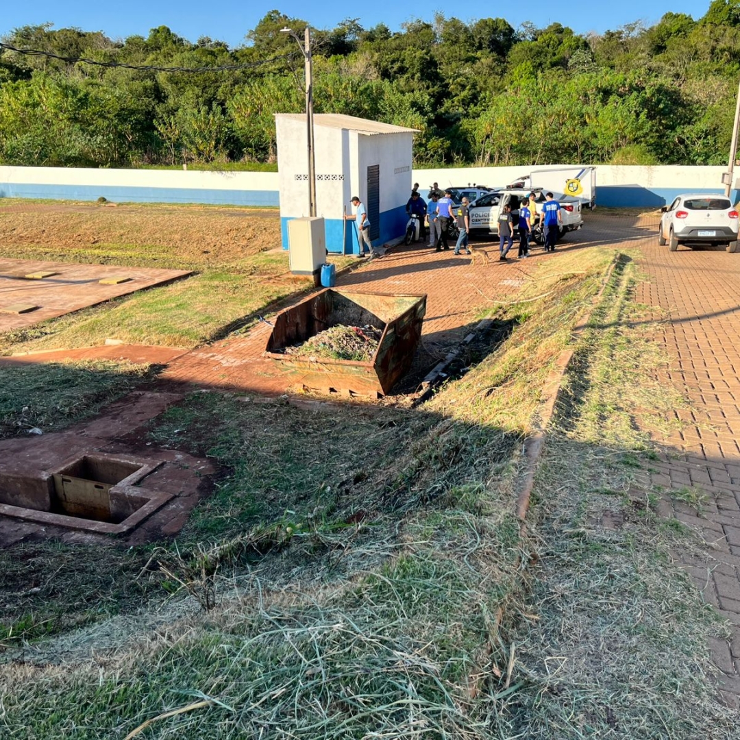 Caso chocante: feto de aproximadamente 25 semanas é localizado em estação de esgoto