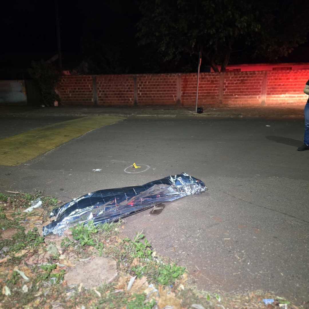 Confronto entre criminosos em Marialva termina com dois homens mortos e mulher baleada