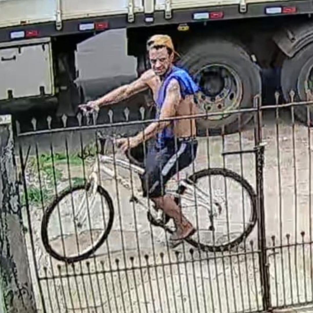 Criminoso em bicicleta branca volta a agir e furta tacógrafos de caminhões no Jardim Alvorada