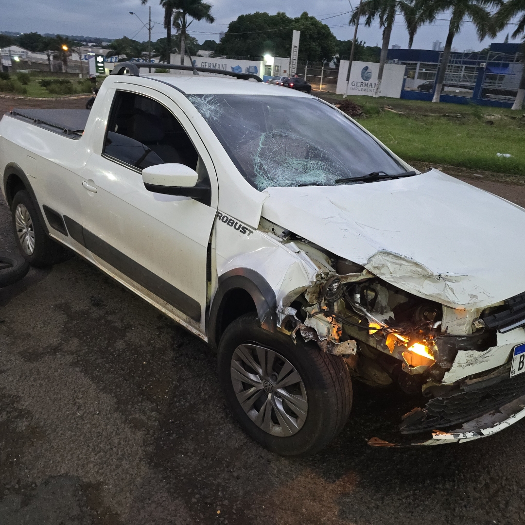 Motorista suspeito de embriaguez é detido após provocar grave acidente no Contorno Sul de Maringá