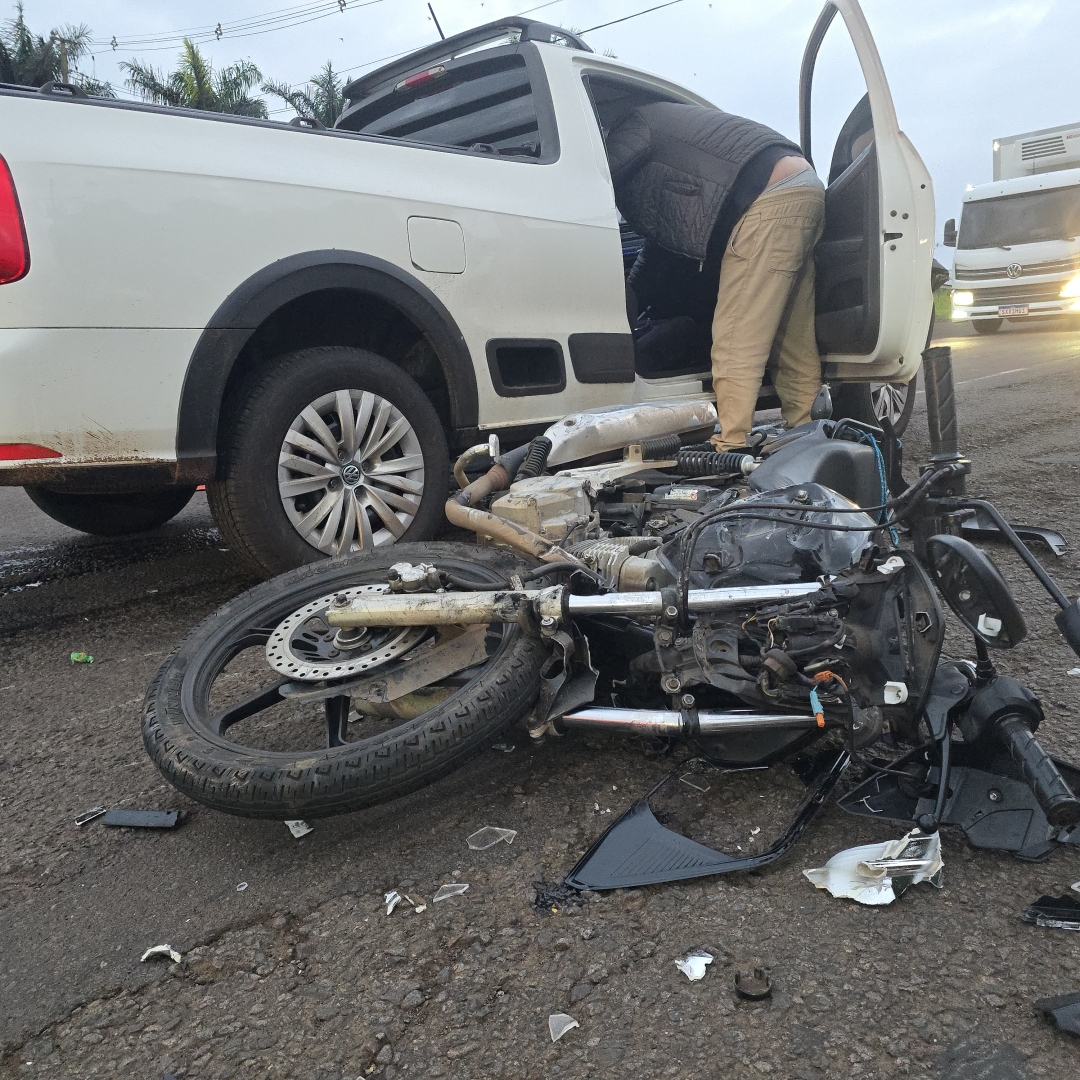Motorista ferido em acidente causado por condutor embriagado segue internado no HU de Maringá