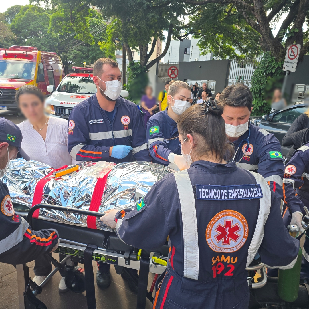 Idoso é atropelado por motocicleta e fica em estado gravíssimo em Maringá