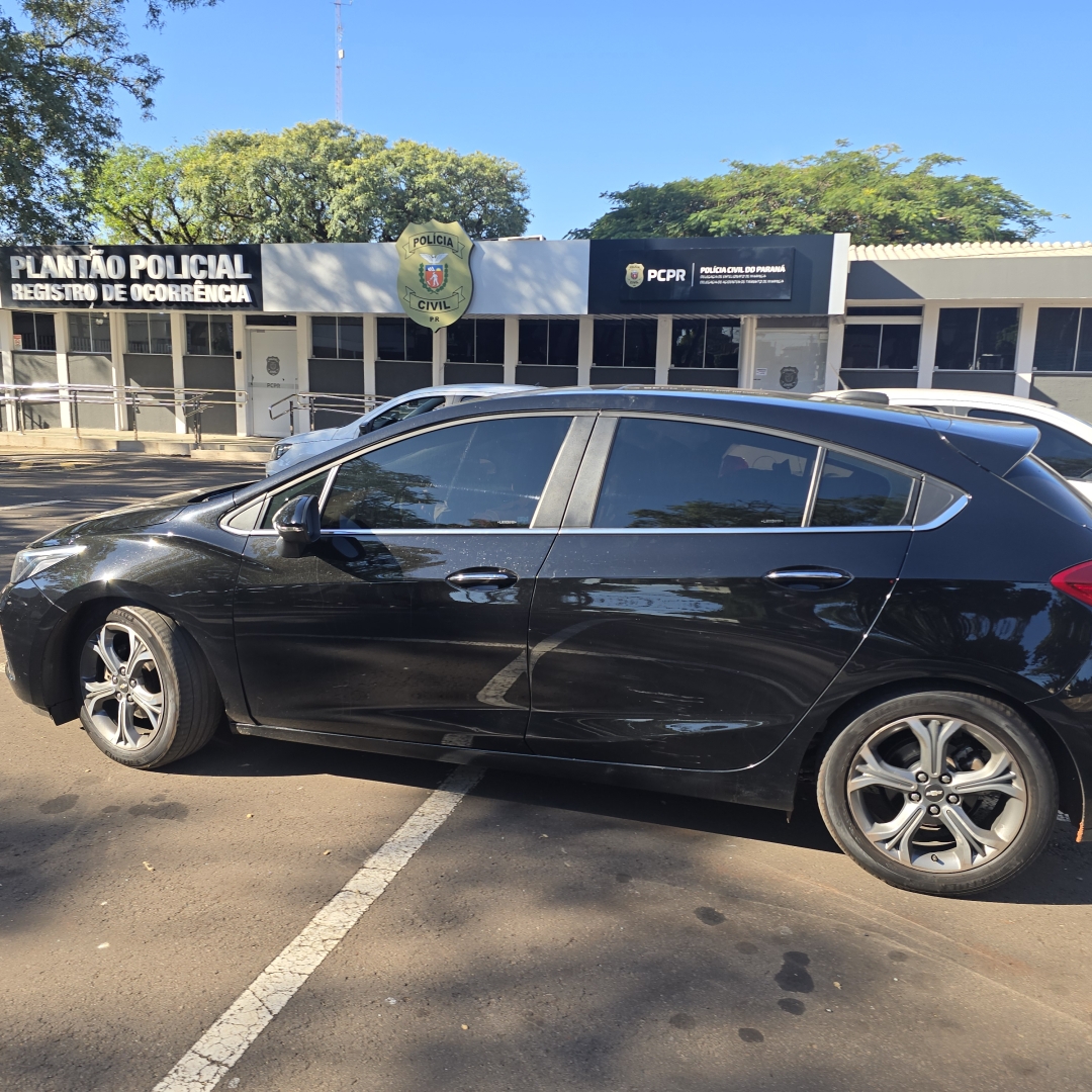 Perseguição termina no Contorno Sul e polícia descobre adolescente ao volante