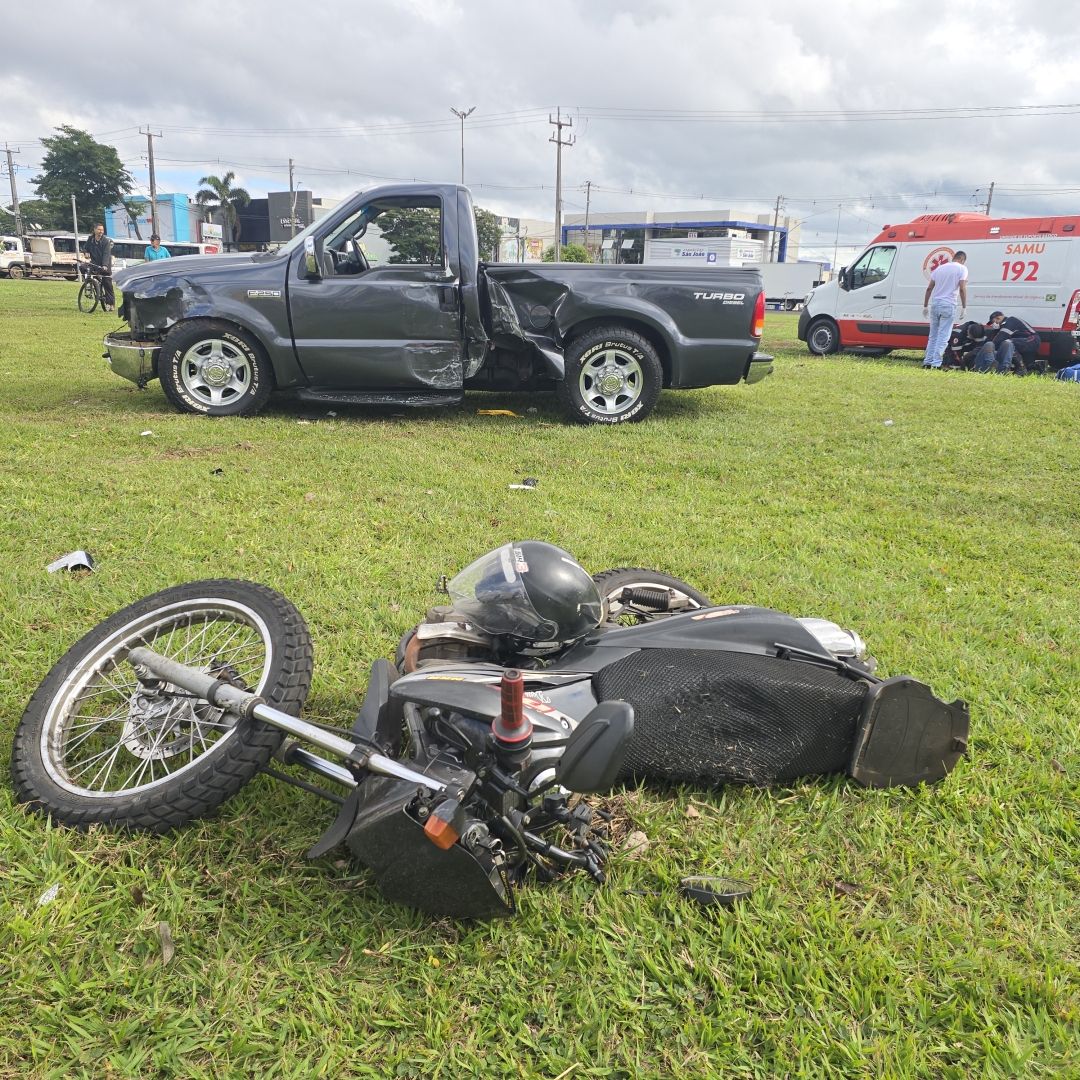 Test drive termina em grave acidente e deixa dois motociclistas feridos em Maringá