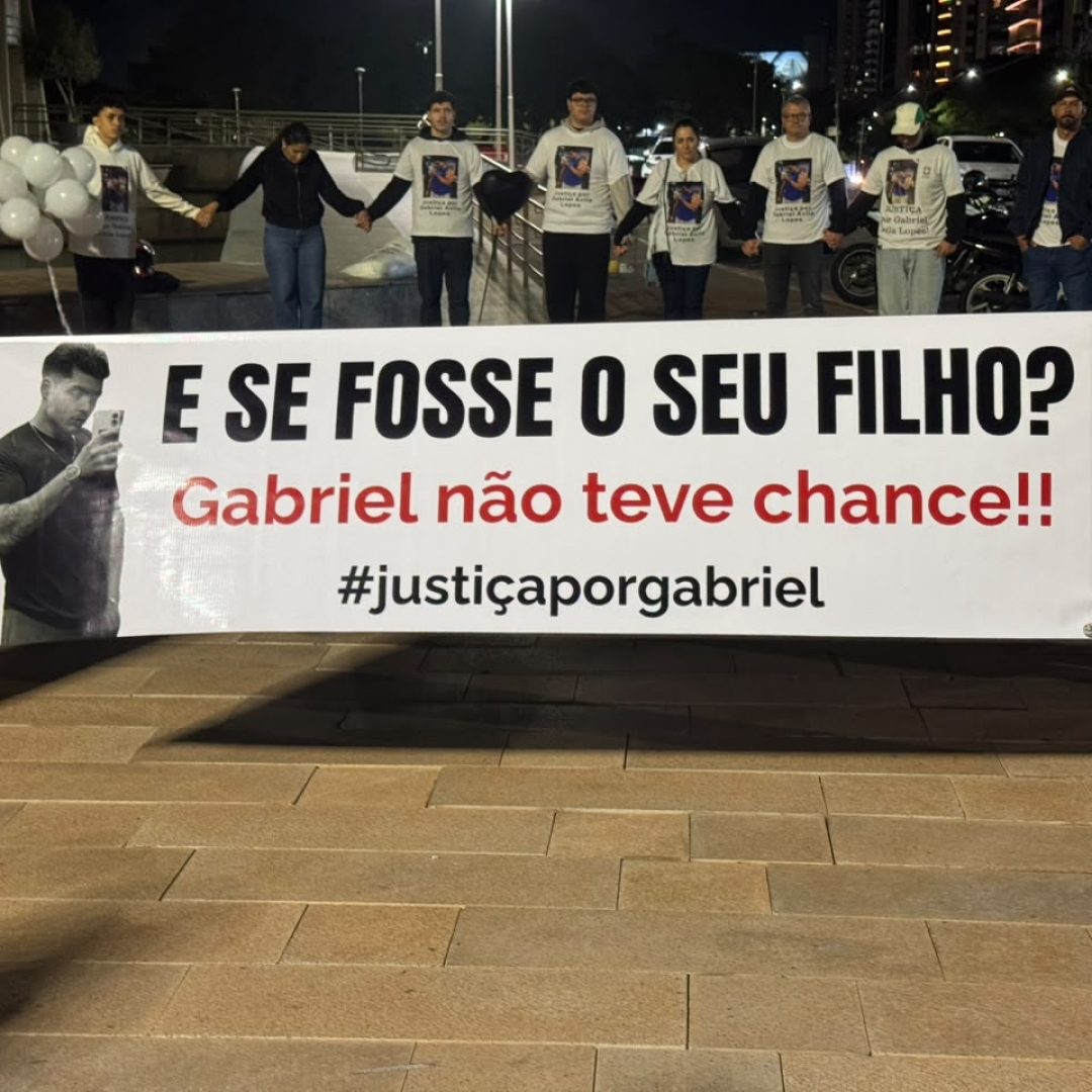 “E se fosse o seu filho?”: protesto cobra punição por morte de jovem motociclista