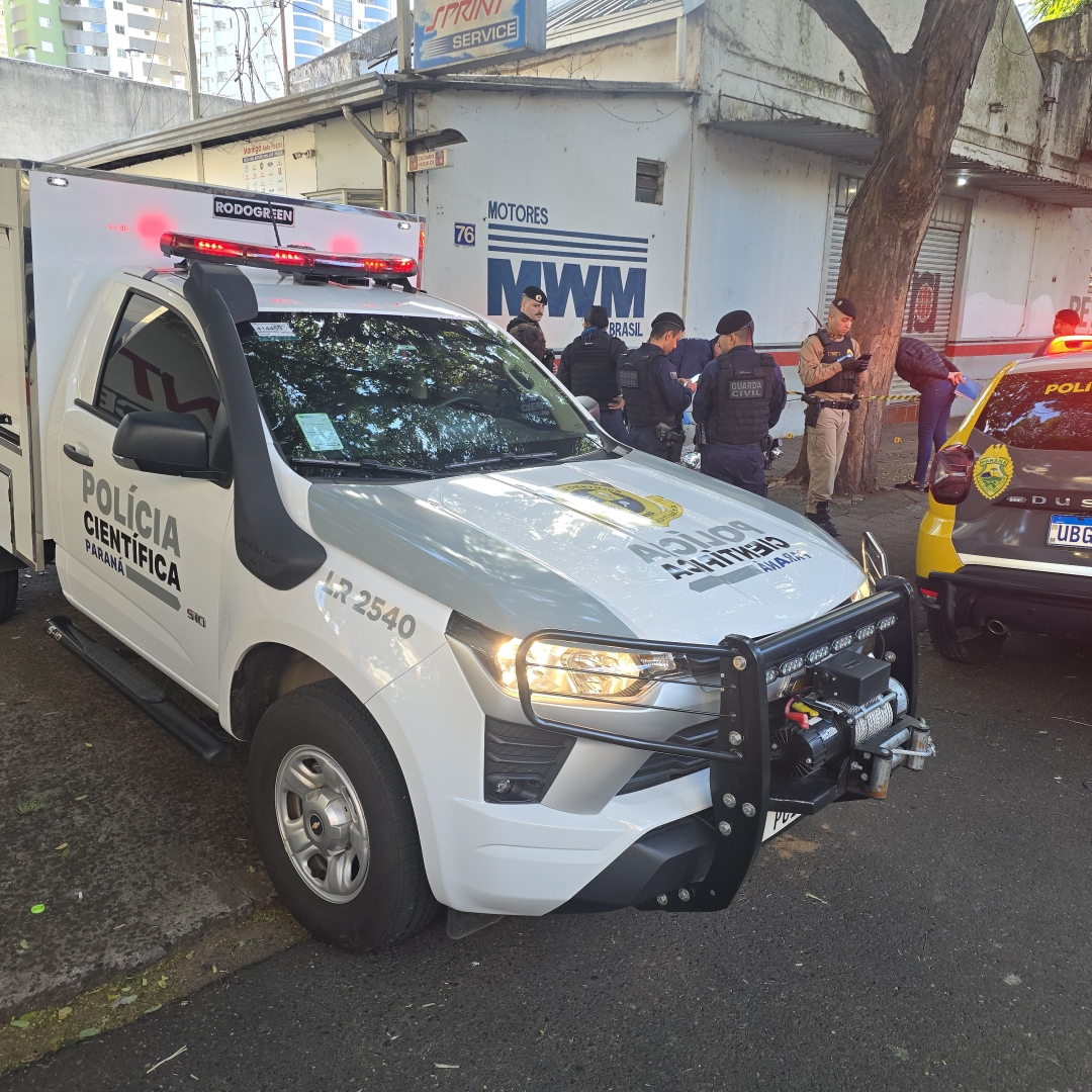 Execução na área central de Maringá: homem de 27 anos é morto a tiros em frente ao trabalho