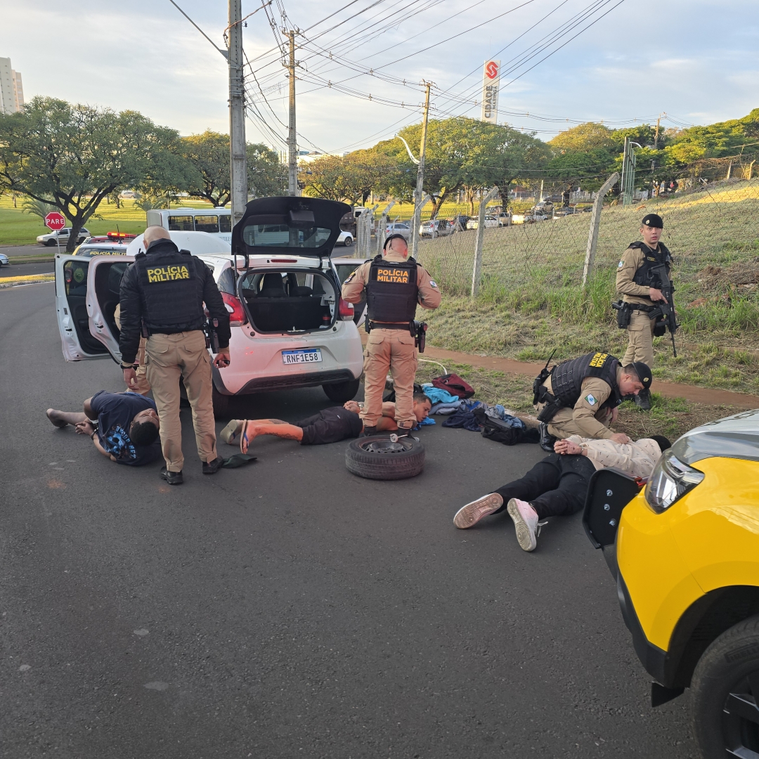 Resposta rápida: PM fecha cerco e captura suspeitos de homicídio no Centro de Maringá
