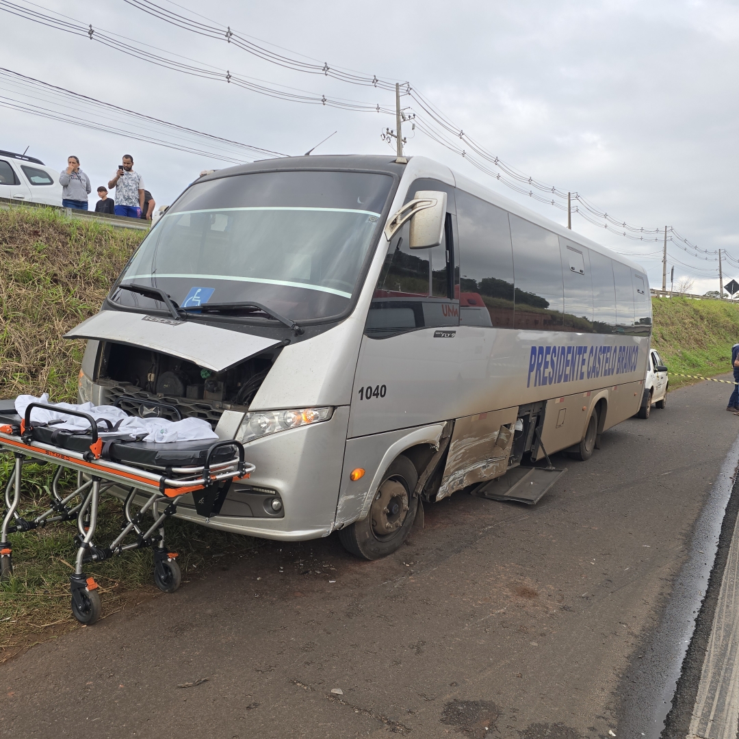 Atropelamento grave mobiliza helicóptero do SAMU na BR-376 em Mandaguaçu
