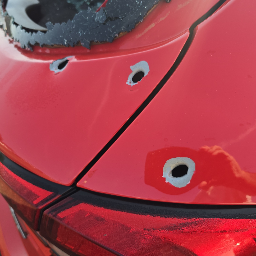 Perseguição termina com disparos, prisão e apreensão de simulacro de arma em Maringá