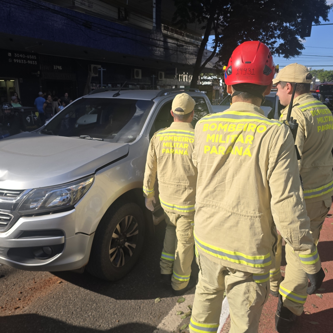 Grávida de sete meses se envolve em acidente no Centro de Maringá