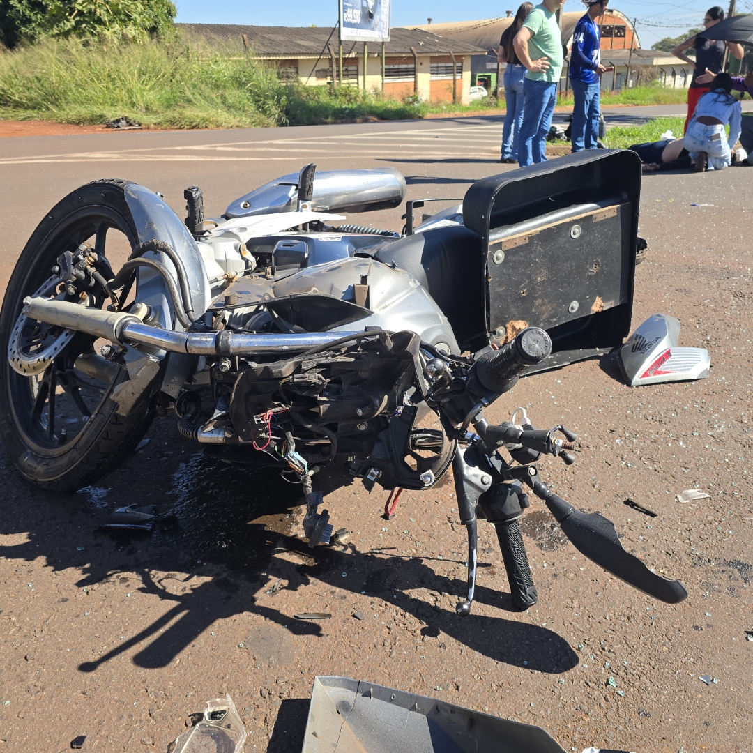 Conversão proibida deixa motoboy em estado grave em Maringá