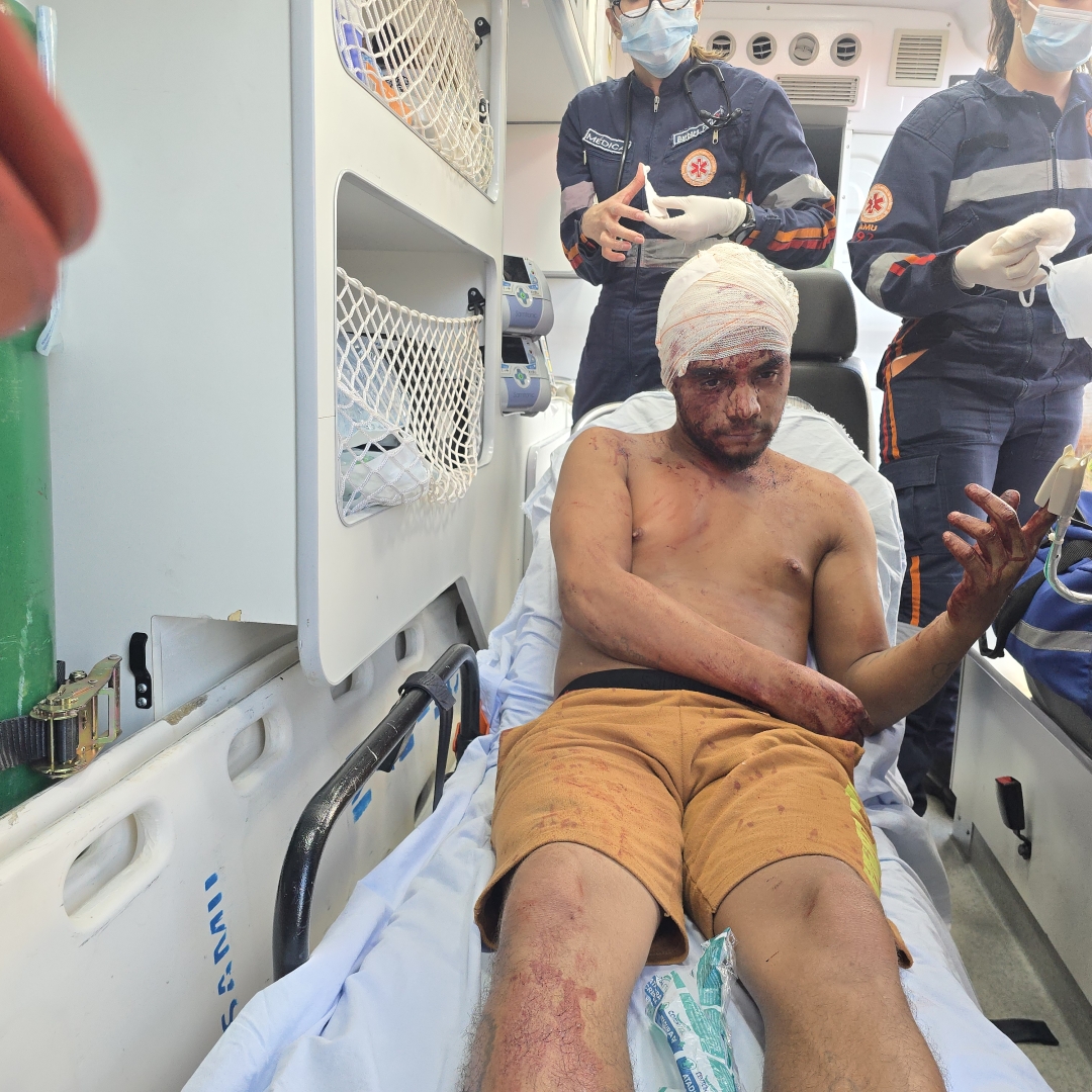 Discussão termina com jovem ferido por golpes de faca na cabeça em Sarandi