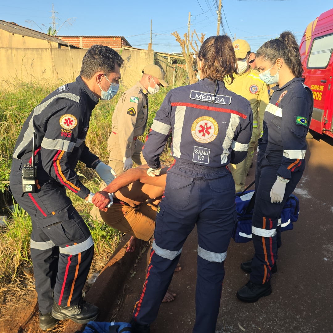 Discussão termina com jovem ferido por golpes de faca na cabeça em Sarandi