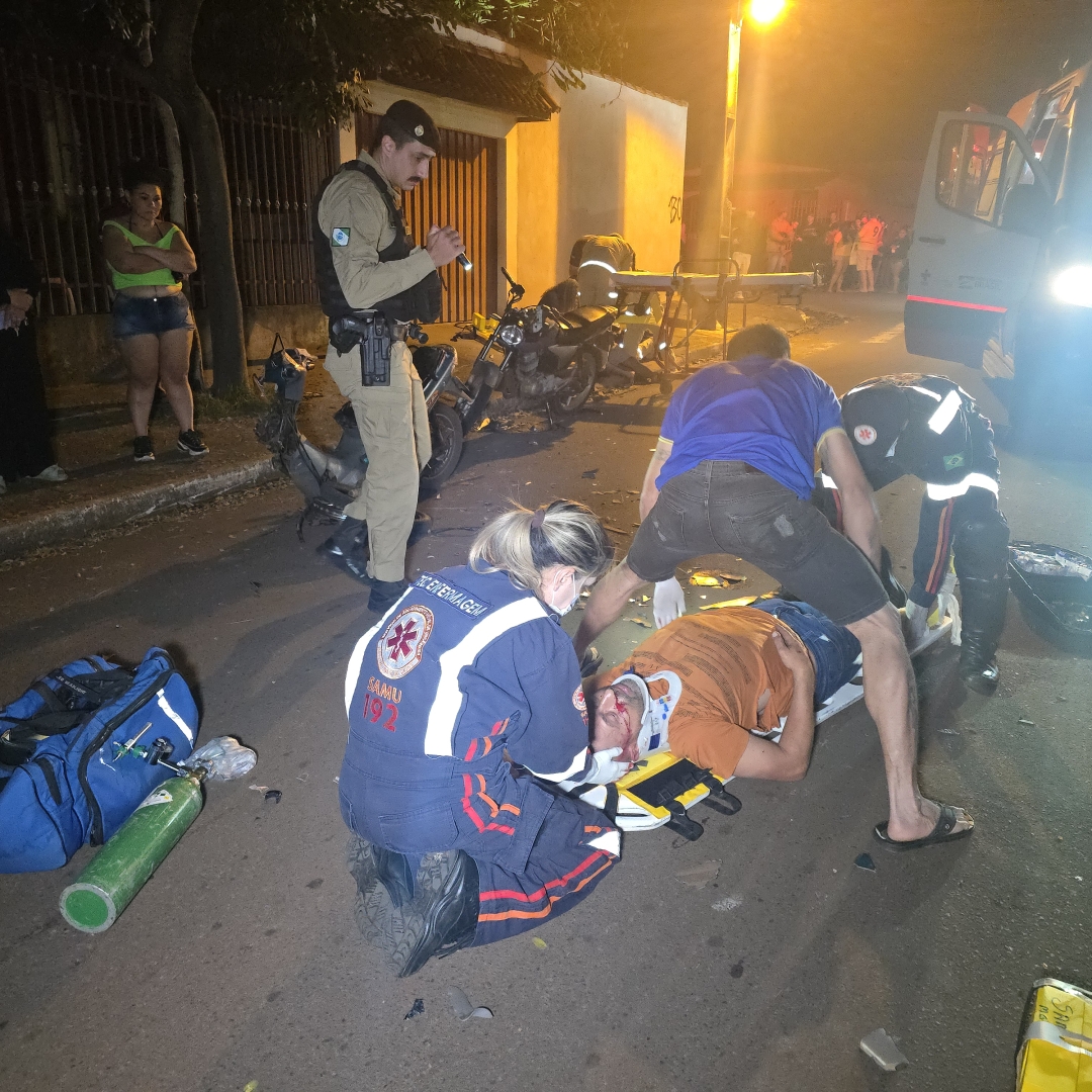 Batida frontal entre Biz e Titan termina com dois feridos graves em Paiçandu