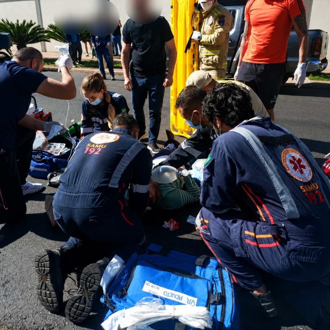 Enfermeira do banco de sangue do Hospital de Câncer é intubada após sofrer acidente de moto