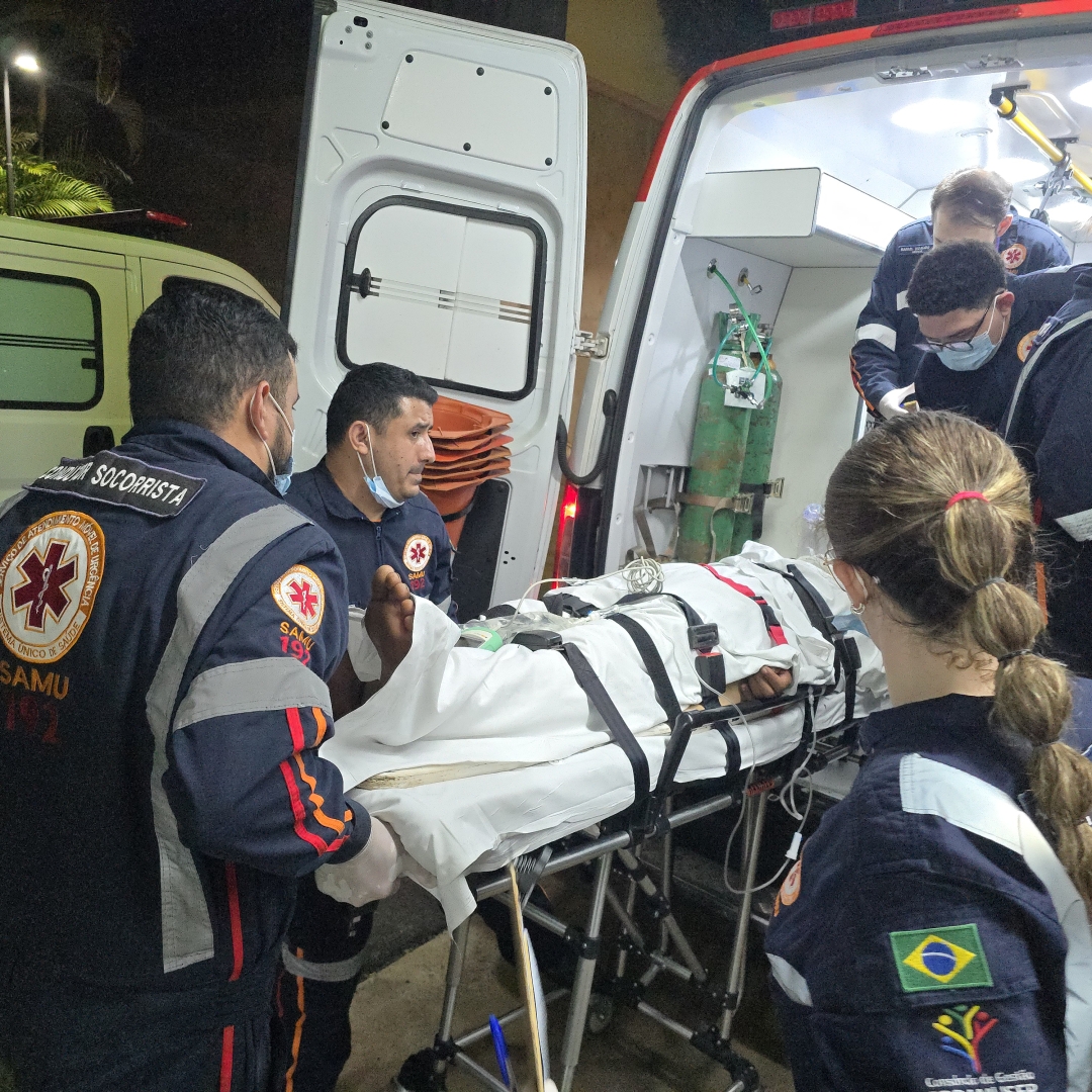 Confusão após suposto assédio termina com suspeito gravemente ferido e intubado em Maringá