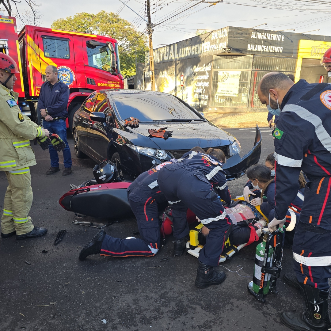 Imprudência no trânsito deixa motociclista gravemente ferida na Vila Operária